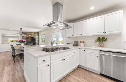 El Dorado House | Amazing, spacious home with pool and hot tub