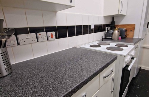 Tottenham Hale Apartment | Amazing studio flat E2 6NH