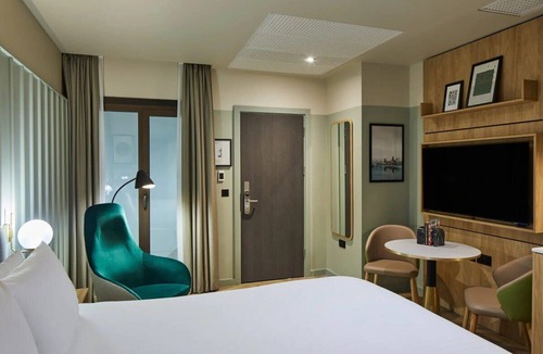 The City of London Apartment | Amazing Studio with Perfect Location