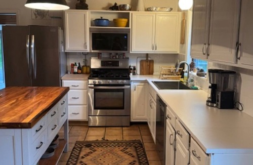 Ludlow House | AMAZING SUMMER OASISnSwimming Pool-Hot Tub -Sauna-Pool Table-Ping Pong-Fire Pit