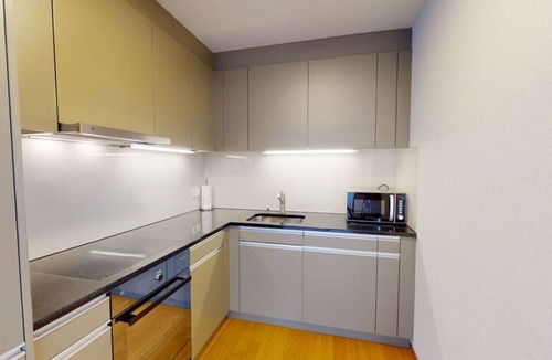 Sihlfeld Apartment | Amazing/sunny 2BR flat in the city center (West 6)