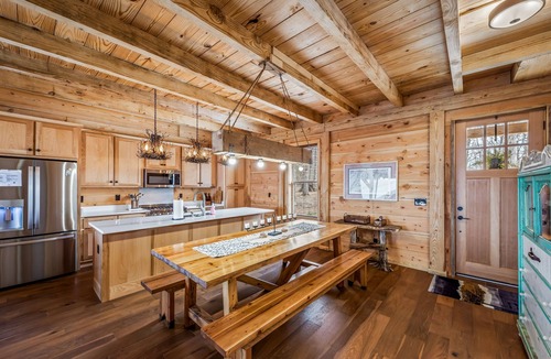 Menlo Cabin | Amazing Sunset/Mountain Brow Views - New 4/4 Cabin