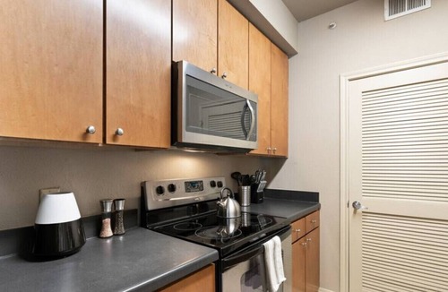 The Drag Apartment | Amazing Sunset Views from W Campus Loft Style Apt
