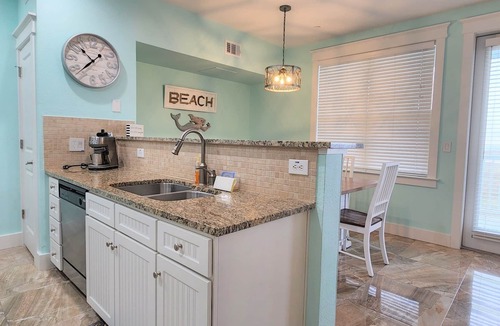 Red Fish Cove Condo | Amazing Sunsets! - Bird Watching! - Pointe West!