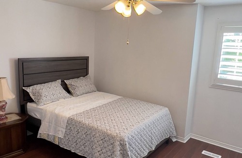 Hamilton House | Amazing Town home closed amenities and big cities