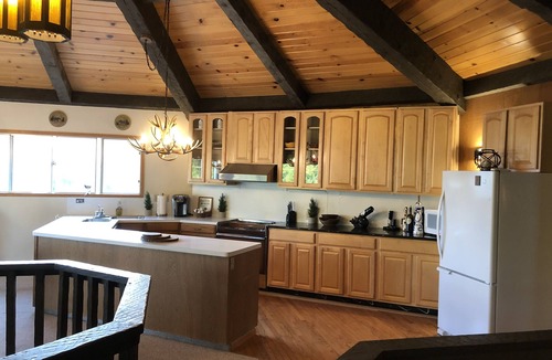 Cold Springs Cabin | Amazing tree house with magical view!