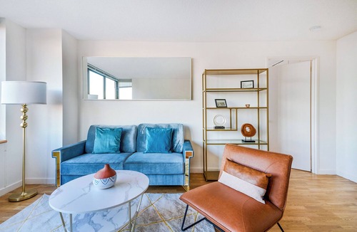 East Harlem Apartment | Amazing UES Luxury 2 Bedw/Gym, Pool,Laundry #6187
