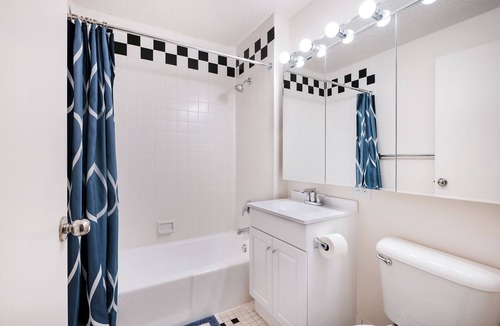 East Harlem Apartment | Amazing UES Luxury 2 Bedw/Gym, Pool,Laundry #6187
