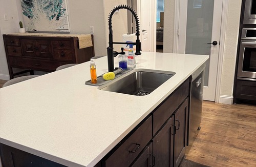 Argyle House | Amazing upgraded masterpiece with a nice gym upstairs, full kitchen, and games!
