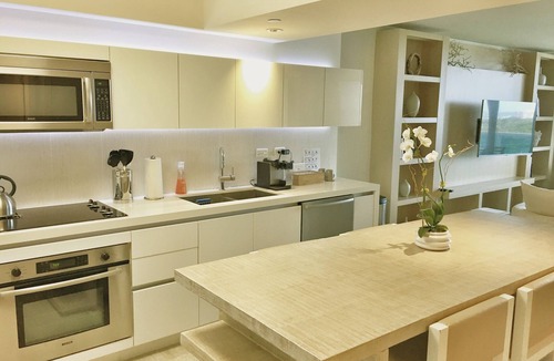 South Beach Condo | Amazing View 1 Hotel Corner Unit 2BR-2BA w Balcony