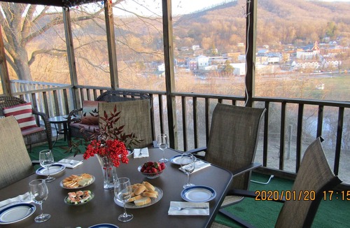 Buchanan House | Amazing view at The Overlook!