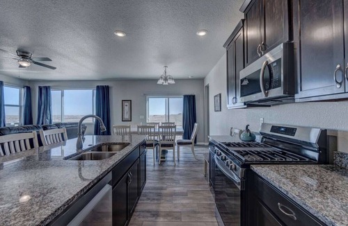 Rapid City House | Amazing View, Executive, Family-Friendly House
