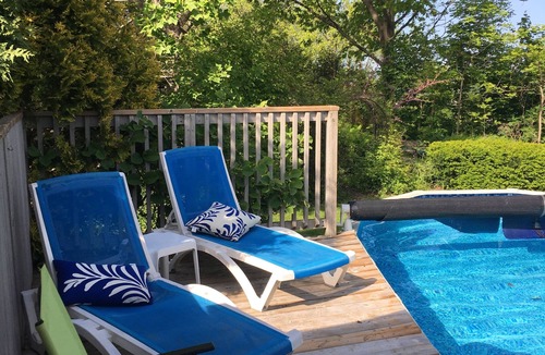 Port Rowan House | Amazing view, heated pool, gardens, beach, trails, wineries, shops & restaurants