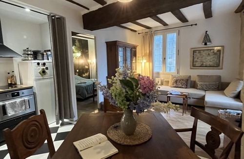 Vannes Apartment | amazing view next to the cathedral in the historic heart of the city