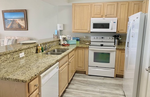 Ono Island Condo | Amazing views! Beautiful 8th floor unit