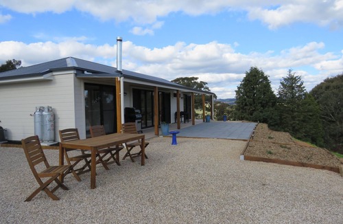 Meadow Flat Cottage | Amazing views. Centrally located between Bathurst, Lithgow and Oberon