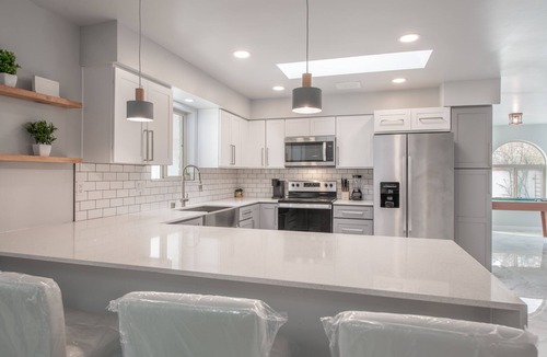 Albuquerque House | Amazing views! Family-sized house with game, fashion mall