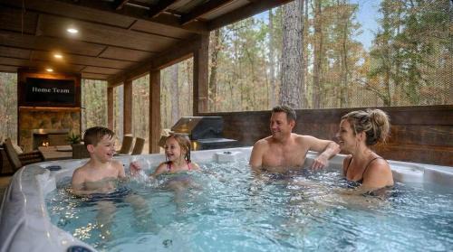 Hochatown House | Amazing Views Hot Tub Fire Pit Dog Friendly