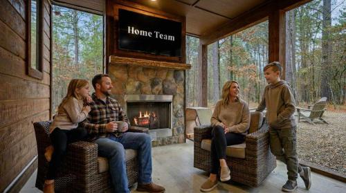 Hochatown House | Amazing Views Hot Tub Fire Pit Dog Friendly