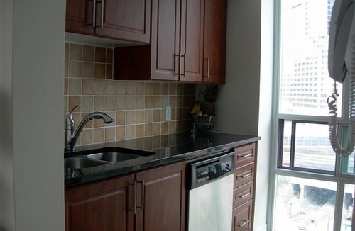 Toronto Entertainment District Condo | Amazing Views in Toronto's New Southcore District ! Great Monthly Rates