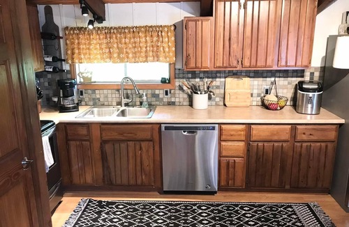 Flat Hollow Marina House | AMAZING views, Lakefront home with private boat dock in Flat Hollow