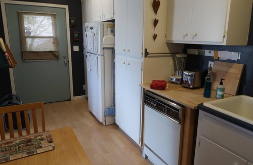 San Rafael Apartment | Amazing views, multi-level decks, full kitchen and pool.