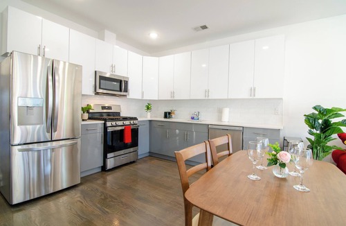 Communipaw Apartment | Amazing views of NYC Near NYC