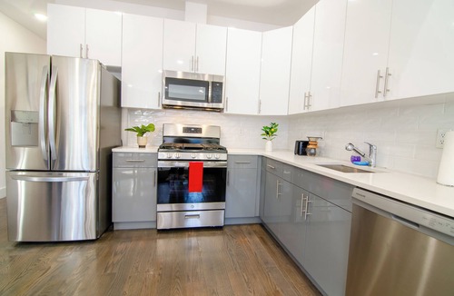 Communipaw Apartment | Amazing views of NYC Near NYC