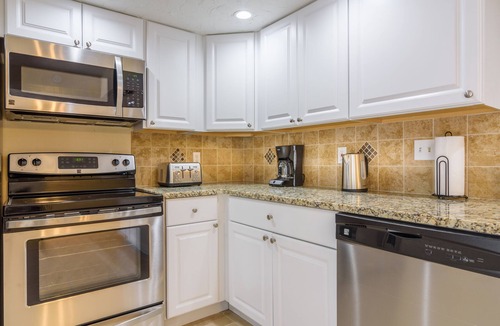 South Sarasota House | Amazing Villa with Extra Large Heated Pool ! 50% off Regular Rates!