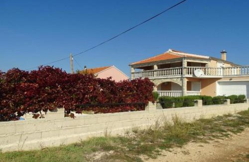 Stankovci Villa | Amazing Villa with Outdoor Swimming Pool