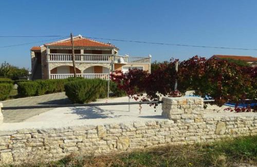 Stankovci Villa | Amazing Villa with Outdoor Swimming Pool