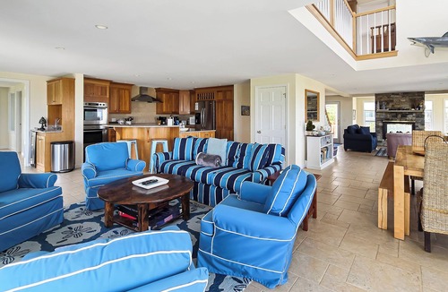 North Eastham House | Amazing Waterfront 4BD-Central Air, Rooftop Deck, Right on the Beach