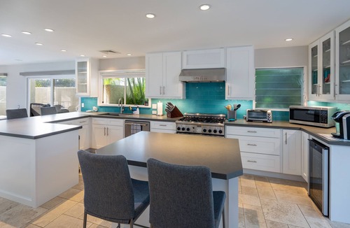 Portlock House | Amazing Waterfront Living