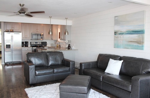 Granbury Ski Chalet | Amazing Waterfront Views at Our Happy Place