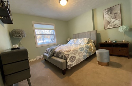 Harvey Bed & Breakfast | Amazing Waterviews Fundy’s Lighthouse Cottage B&B & Lost Lobster Room