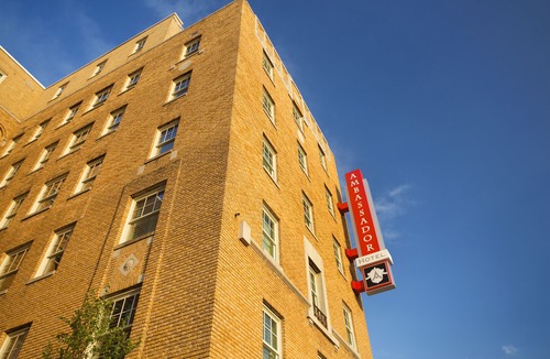 Midtown Hotel | Ambassador Hotel Oklahoma City, Autograph Collection