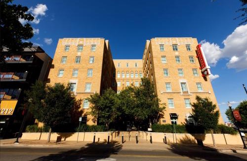 Midtown Hotel | Ambassador Hotel Oklahoma City, Autograph Collection
