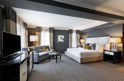 Downtown Tulsa Hotel | Ambassador Hotel Tulsa, Autograph Collection