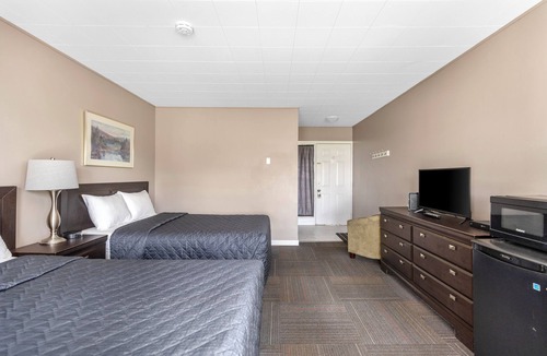Sault Ste. Marie Hotel | Ambassador Motel