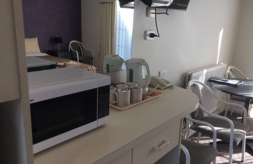 Alfredton Hotel | Ambassador Motor Inn Ballarat