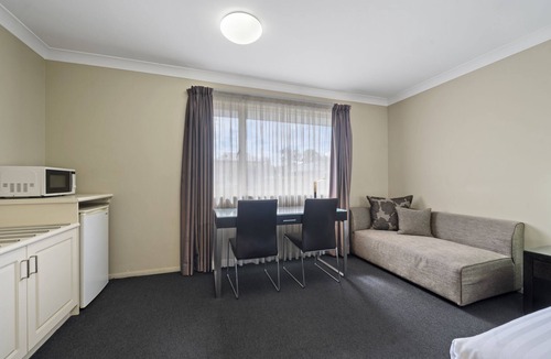 North Toowoomba Hotel | Ambassador on Ruthven
