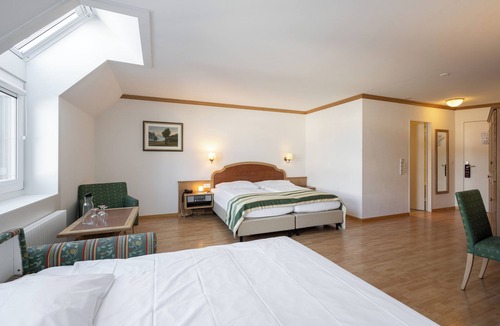 Lucerne Hotel | Ambassador Self Check-in Hotel