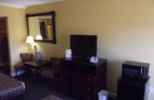 Northeast Virginia Beach Hotel | Ambassadors Inn & Suites