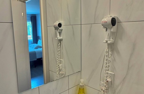 Grand Bend Hotel | Amber Hotel