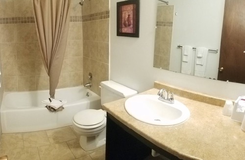 Bliss Hotel | Amber Inn Motel
