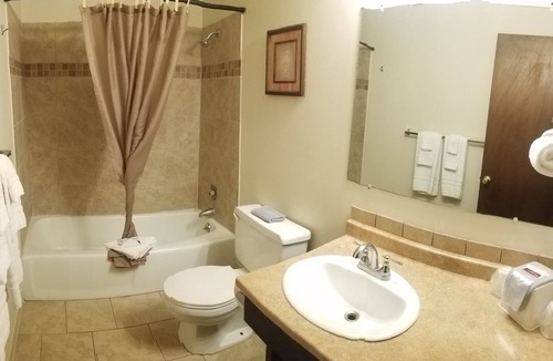 Bliss Hotel | Amber Inn Motel