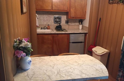 Lake George Hotel | Amber Lantern Lake George Motel and Cottage Rentals