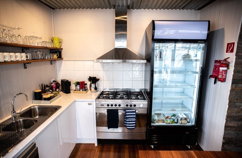 Mount Buller Hostel | Amber Lodge Mt Buller - Hostel