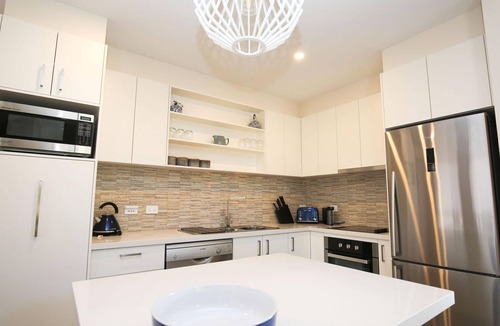 Bright Villa | Amber Mist Villa One : Bright