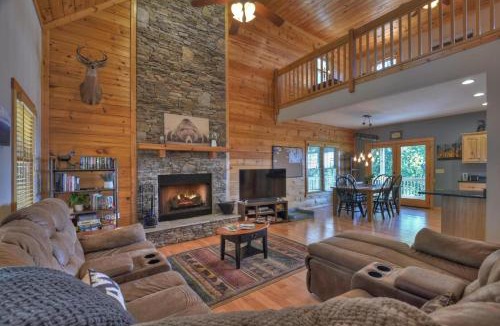 Talking Rock House | Amber Sunsets